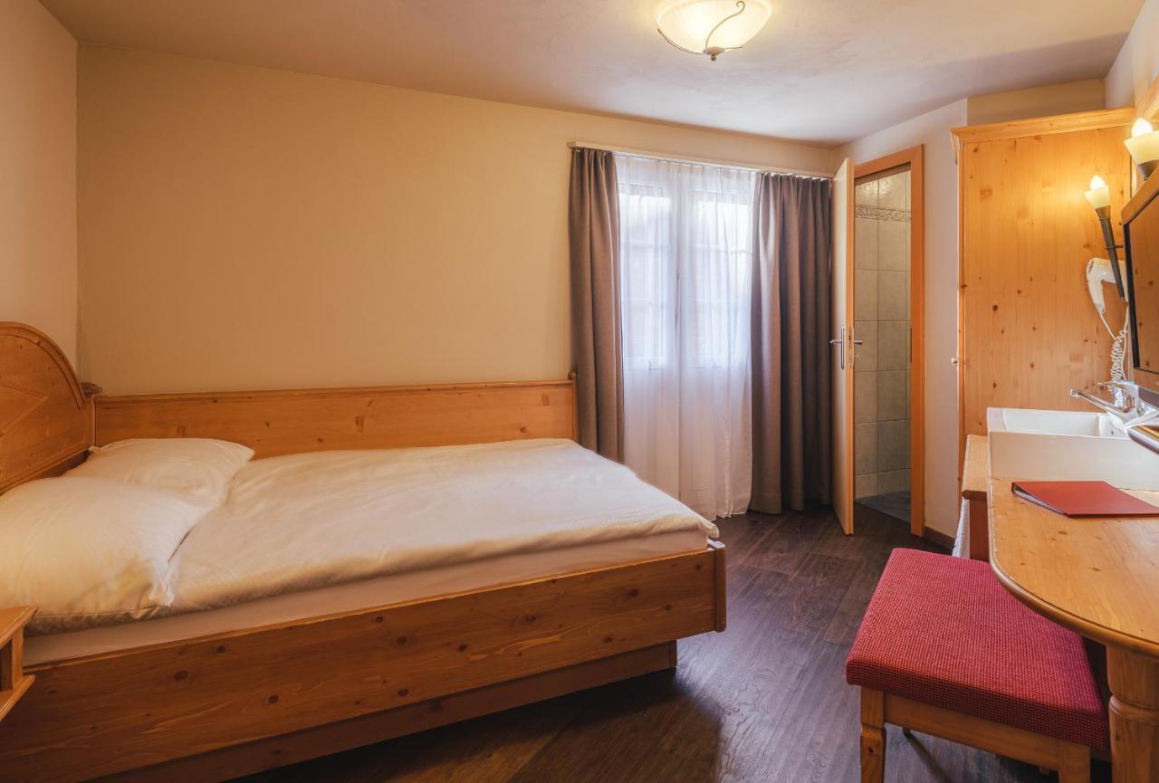 Guesthouse By The Rex Ζερμάτ Δωμάτιο φωτογραφία